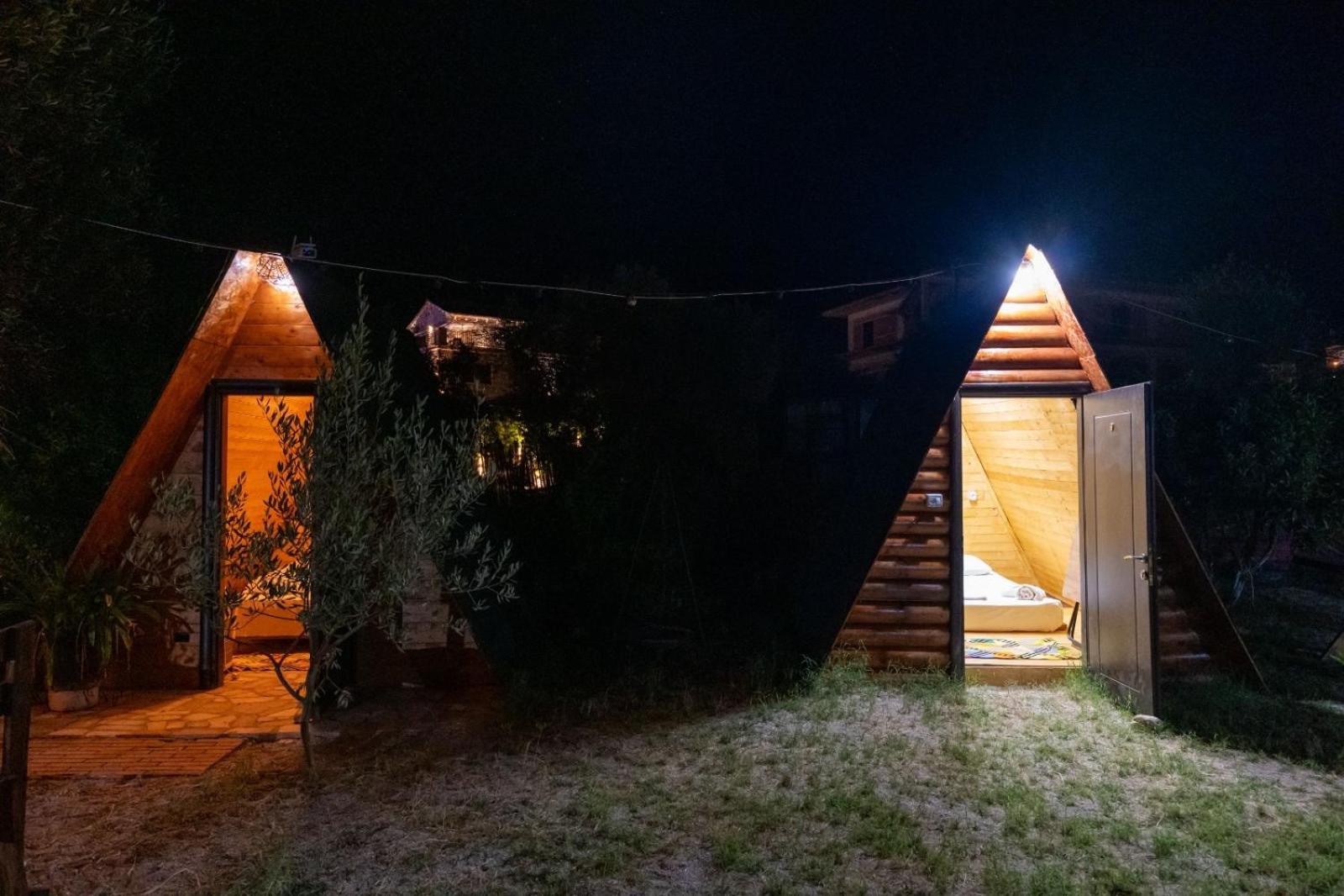 Garden Villa Lake Side & Glamping Ksamil Bagian luar foto