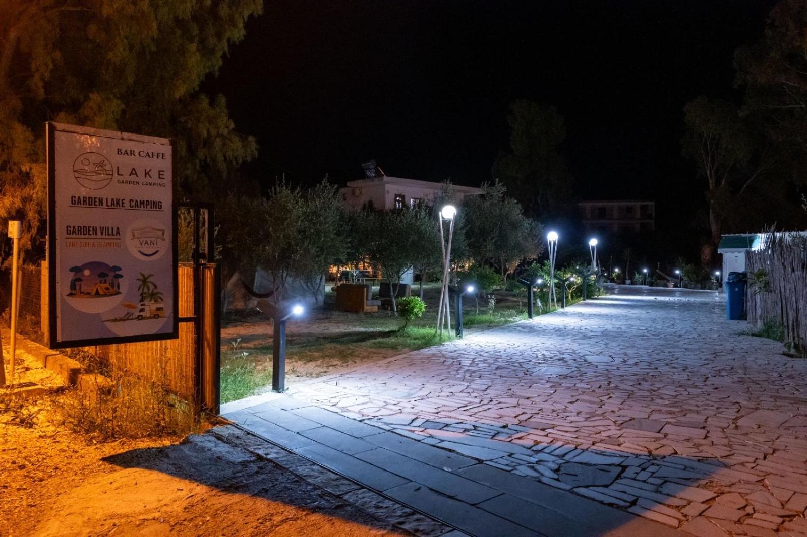 Garden Villa Lake Side & Glamping Ksamil Bagian luar foto