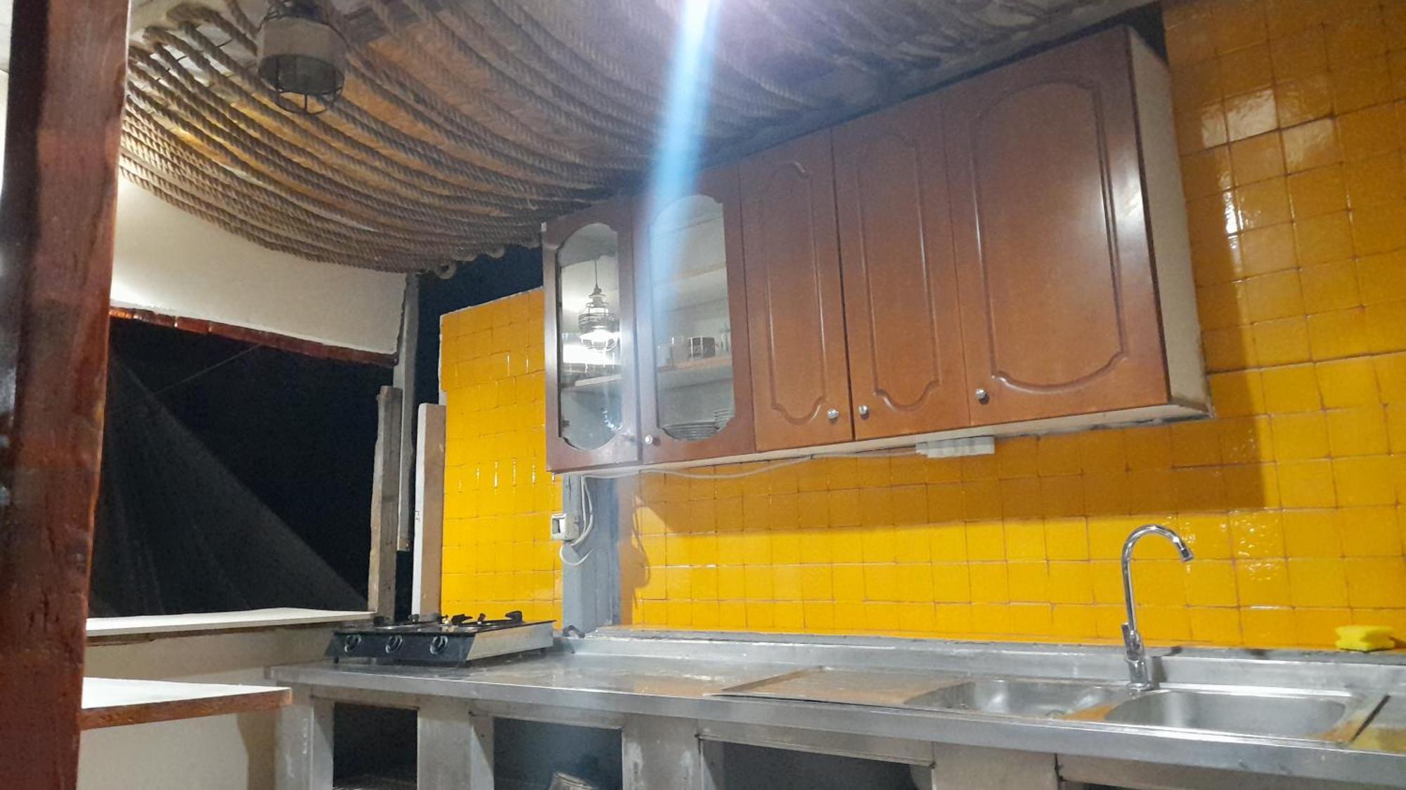 Garden Villa Lake Side & Glamping Ksamil Bagian luar foto